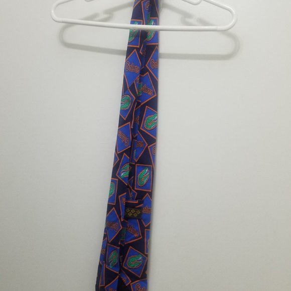 textured UF Gators long silk men's tie - Picture 8 of 10